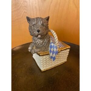 Lenox Wizard of Oz Toto in Basket Figurine Ivory China Gold Trim Dog 2005